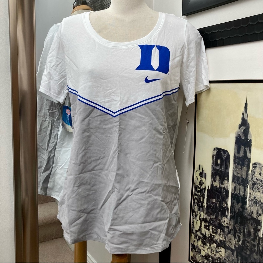 New Nike official collegiate tee shirt size XL